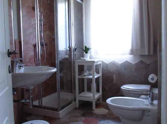 Bed & Breakfast Residenza Pacifici 3*